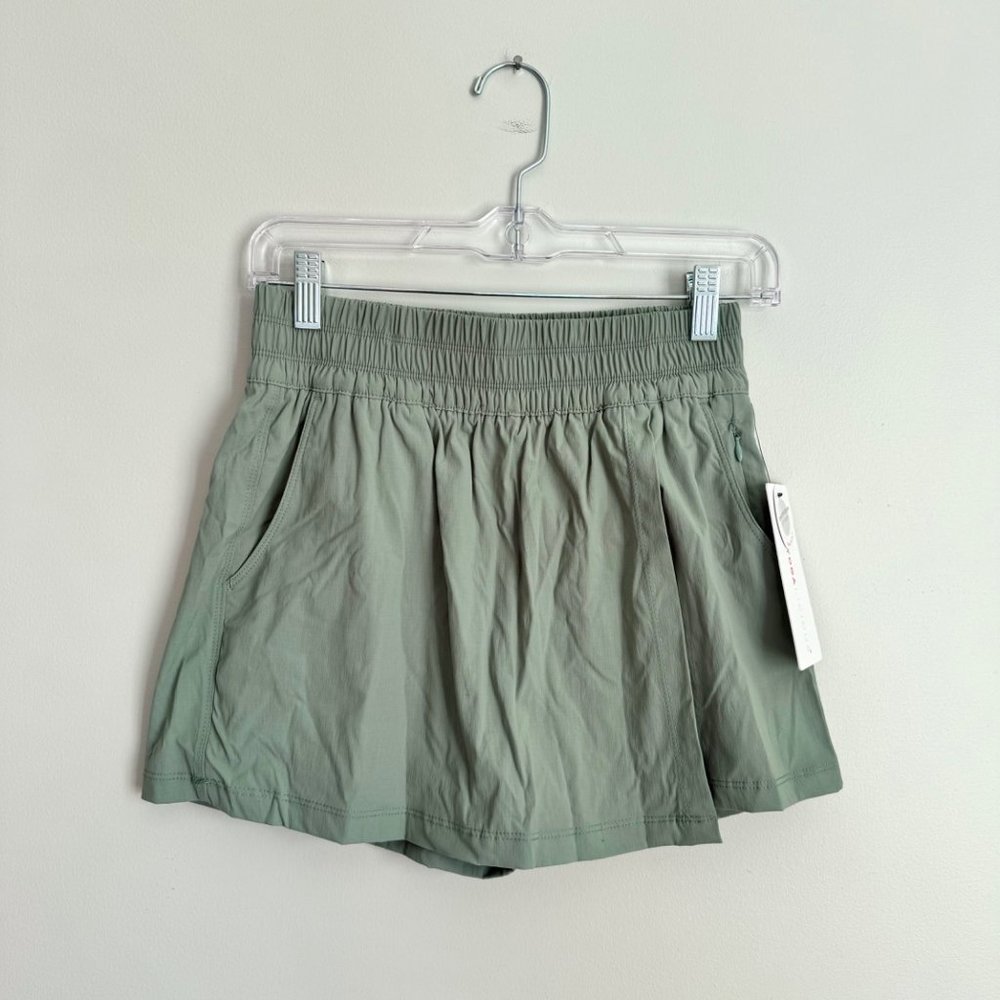 NEW Yogalicious Women's Commuter Outdoor Utility Skort Size XS - Picture 3 of 7